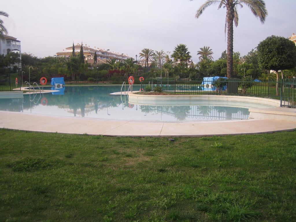 Ferienwohnung Atico Dama de Noche Marbella Exterior foto